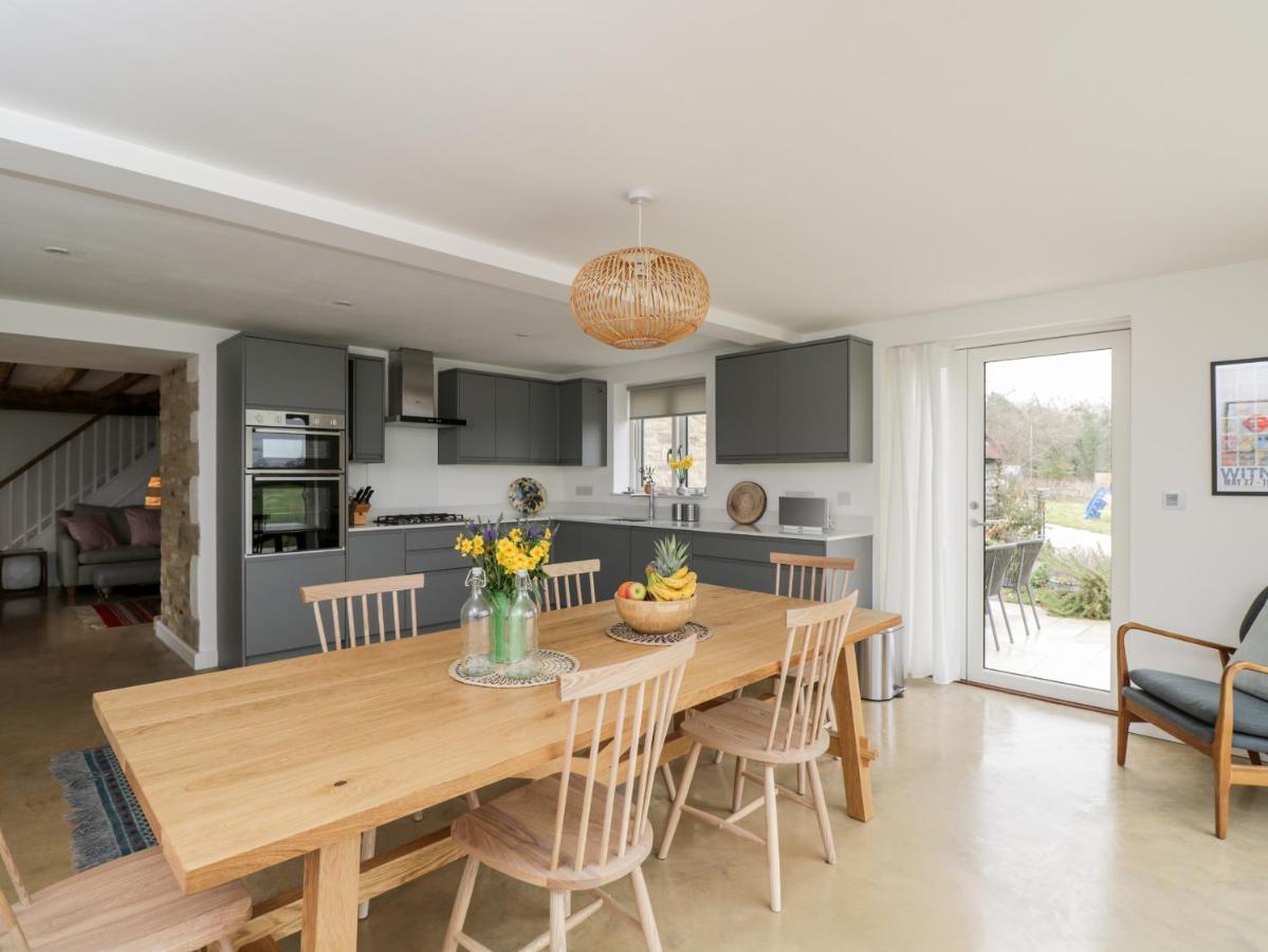 High Cogges Farm Holiday Cottages Witney Dış mekan fotoğraf